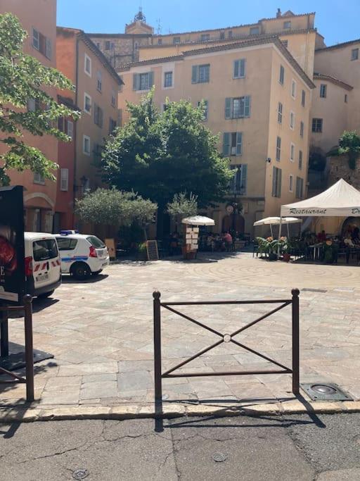 Grasse : Centre Ville Superbe Appartement 2 Chambres Екстер'єр фото