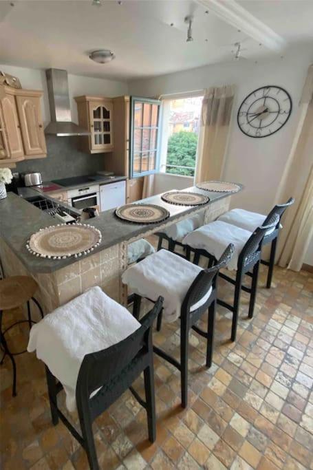 Grasse : Centre Ville Superbe Appartement 2 Chambres Екстер'єр фото